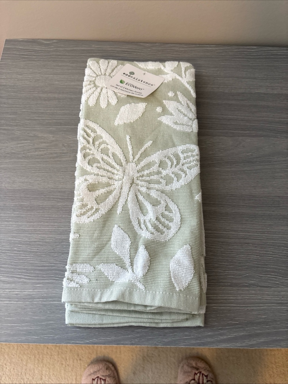 EcoVero Light Green Butterfly Jacquard Hand Towel
